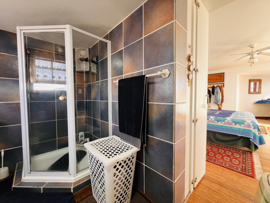 3 Bedroom Property for Sale in Paradise Beach Western Cape